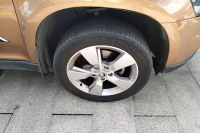 Skoda Yeti 2014, 88500 км, за 8111 USD - фото 11