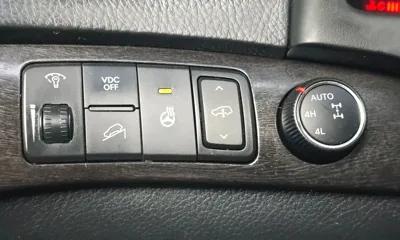 Kia Mohave 2014, 179860 км, за 5089.9 USD - фото 17
