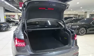 Audi A6 2021, 28184 км, за 22847.66 USD - фото 7