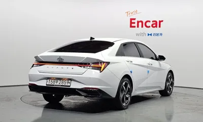 Hyundai Avante 2021, 18359 км, за 13456.74 USD