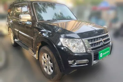 Mitsubishi Pajero 2019, 100300 км, за 16688 USD