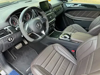 Mercedes-Benz GLS AMG 2018, 63000 км, за 108898.65 USD - фото 12