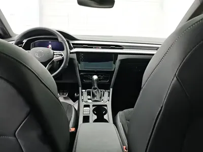 Volkswagen CC 2022, 63000 км, за 16627.11 USD - фото 9