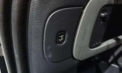 Jeep Cherokee 2015, 200081 км, за 4089.86 USD - фото 20