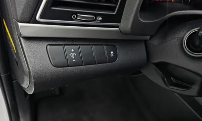 Hyundai Avante 2018, 131524 км, за 5798.05 USD - фото 16