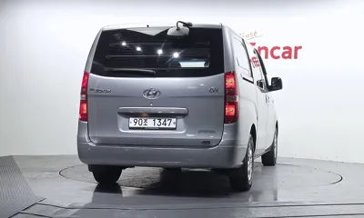 Hyundai Starex 2012, 363126 км, за 1718.67 USD