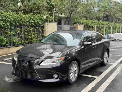 Lexus ES · 2014 год