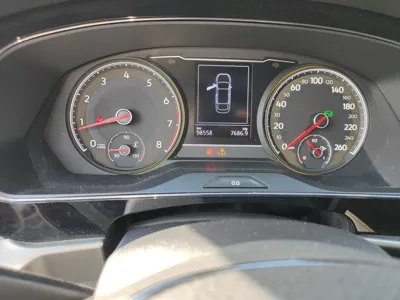 Volkswagen Passat 2019, 98500 км, за 13488 USD - фото 13