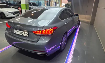 Hyundai Genesis 2015, 139700 км, за 5856.68 USD