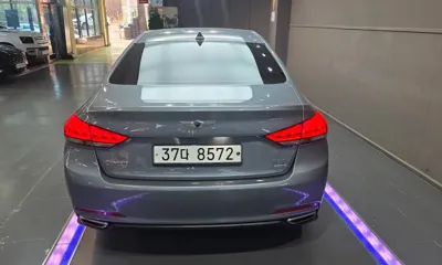 Hyundai Genesis