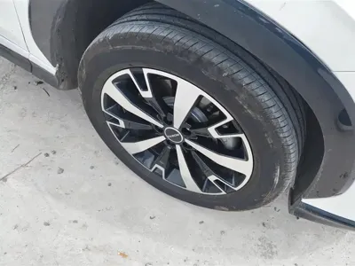 Roewe D5X DMH 2024, 16400 км, за 11657.17 USD - фото 6
