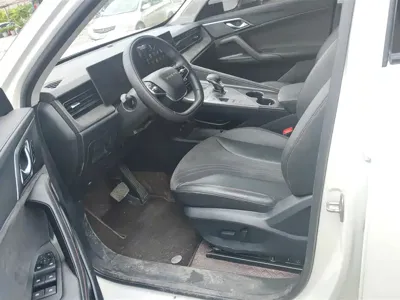Roewe D5X DMH 2024, 16400 км, за 11657.17 USD - фото 9