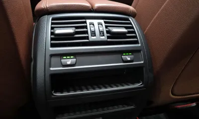 BMW 5-Series 2015, 123090 км, за 7811.47 USD - фото 19