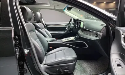 Hyundai Grandeur 2020, 45943 км, за 15926.67 USD - фото 12
