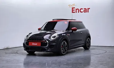 MINI Cooper · 2021 год