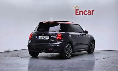 MINI Cooper 2021, 15686 км, за 18248.65 USD