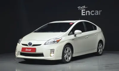 Toyota Prius · 2011 год