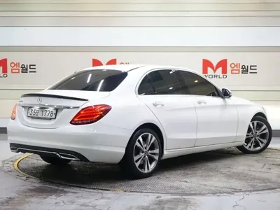 Mercedes-Benz C-Class 2018, 48173 км, за 13088.32 USD - фото 14