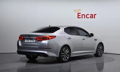Kia K5 2014, 125106 км, за 4294.68 USD