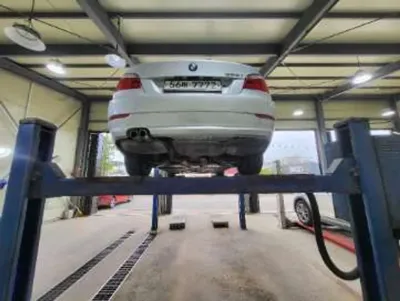 BMW 5-Series 2009, 191292 км, за 1626.34 USD