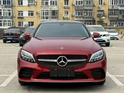 Mercedes-Benz C-Class 2021, 40000 км, за 20628.77 USD