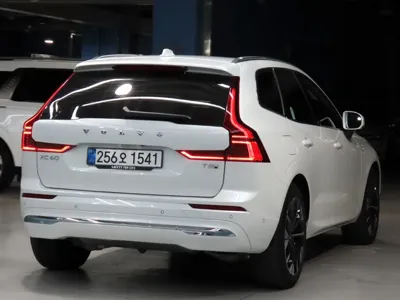 Volvo XC60 2026, 7021 км, за 49231.98 USD