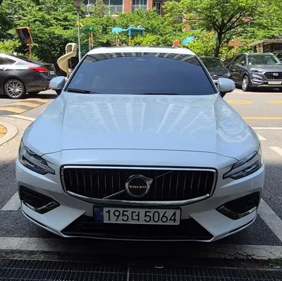 Volvo S60 2024, 18550 км, за 27172.84 USD - фото 3