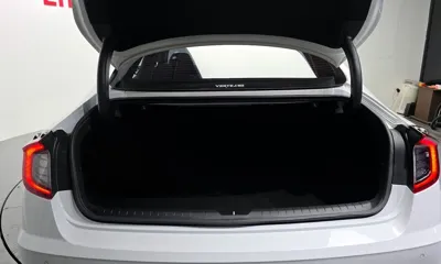 Hyundai Sonata 2022, 70686 км, за 10264.89 USD - фото 19
