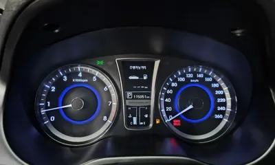 Hyundai Grandeur 2014, 115051 км, за 4105.96 USD - фото 8
