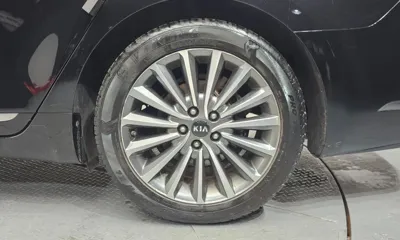 Kia K7 2017, 211019 км, за 4618.43 USD