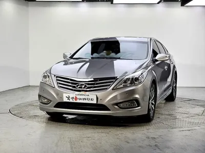 Hyundai Grandeur 2011, 107960 км, за 2925.31 USD