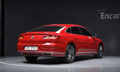 Volkswagen Arteon 2018, 64773 км, за 13130.58 USD