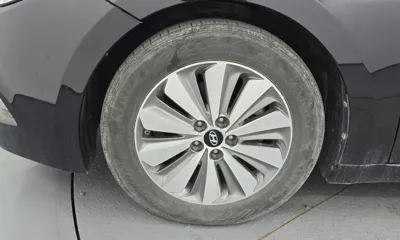 Hyundai Grandeur 2015, 222872 км, за 3296.99 USD