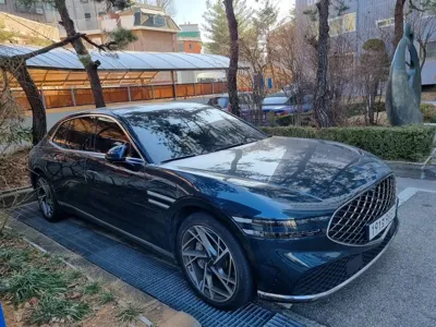 Genesis G90 2023, 61200 км, за 46184.34 USD