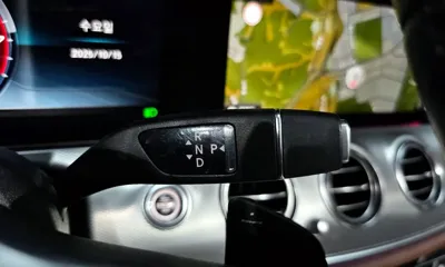Mercedes-Benz E-Class 2019, 68975 км, за 18536.41 USD - фото 9