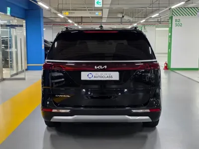 Kia Canival 2023, 105752 км, за 13128.53 USD