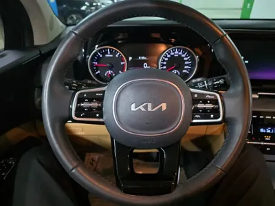 Kia Canival 2023, 105752 км, за 13128.53 USD