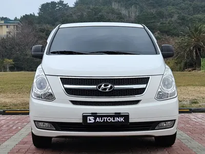 Hyundai Starex 2015, 116205 км, за 6381.45 USD
