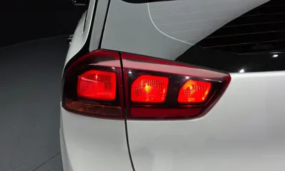 Kia Niro 2018, 159978 км, за 6055.87 USD - фото 23