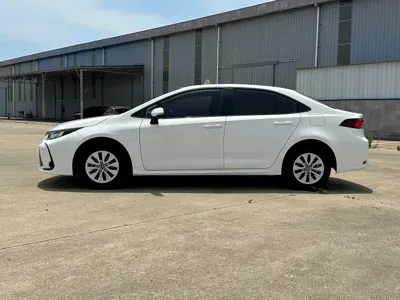 Toyota Corolla 2021, 47000 км, за 8293.8 USD - фото 12