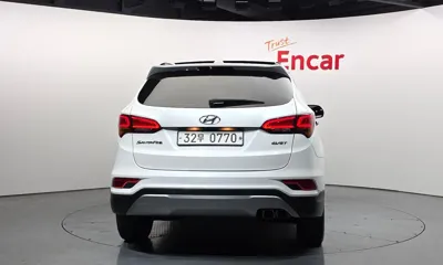 Hyundai Santafe 2016, 107320 км, за 6937.56 USD