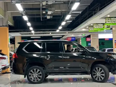Lexus LX 2020, 77000 км, за 179513.88 USD