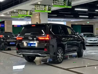 Lexus LX 2020, 77000 км, за 179513.88 USD
