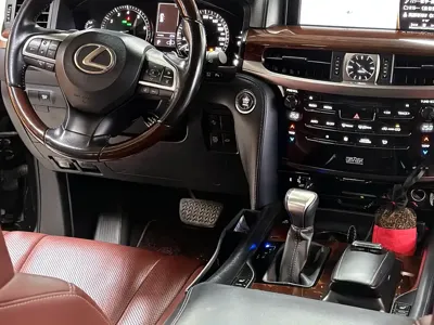 Lexus LX 2020, 77000 км, за 179513.88 USD - фото 11