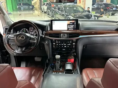Lexus LX 2020, 77000 км, за 179513.88 USD - фото 12
