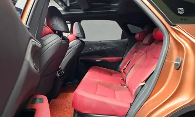 Lexus RX 2024, 4520 км, за 63749.4 USD - фото 12