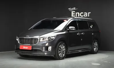 Kia Canival · 2017 год