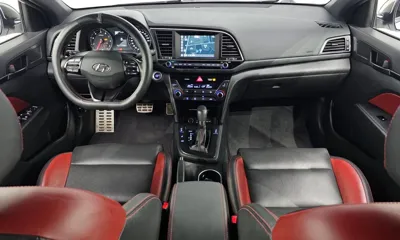 Hyundai Avante 2017, 92568 км, за 7220.69 USD - фото 7