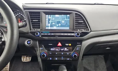 Hyundai Avante 2017, 92568 км, за 7220.69 USD - фото 13