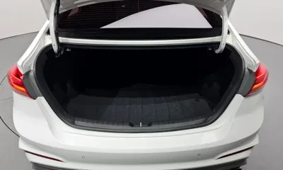Hyundai Avante 2017, 92568 км, за 7220.69 USD - фото 16